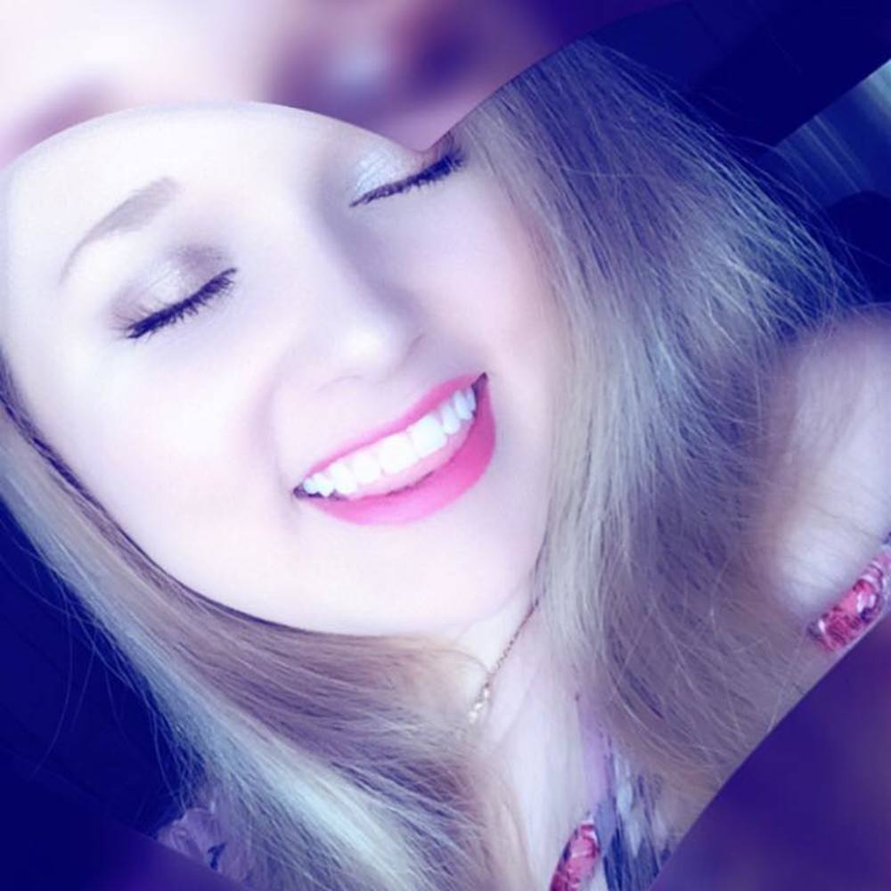 Meet your Posher, Cortney